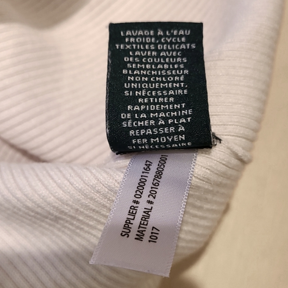 Ralph Lauren signature sweater in off-white with black ruffle sleeve Size M - Picture 9 of 9